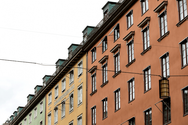 Fasadrenovering hos fastigheter med tegel